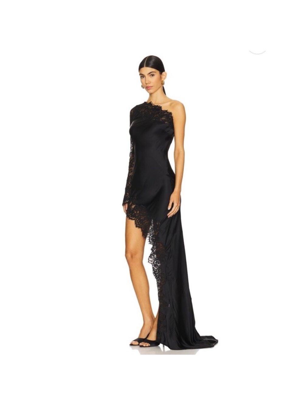 MAJORELLE Saskia Gown in Black maxi - Picture 1 of 8